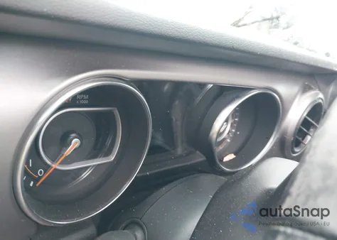 2020 Jeep Wrangler Unlimited Sport S 4X4 from USA, damaged, VIN 1C4HJXDG3LW170760